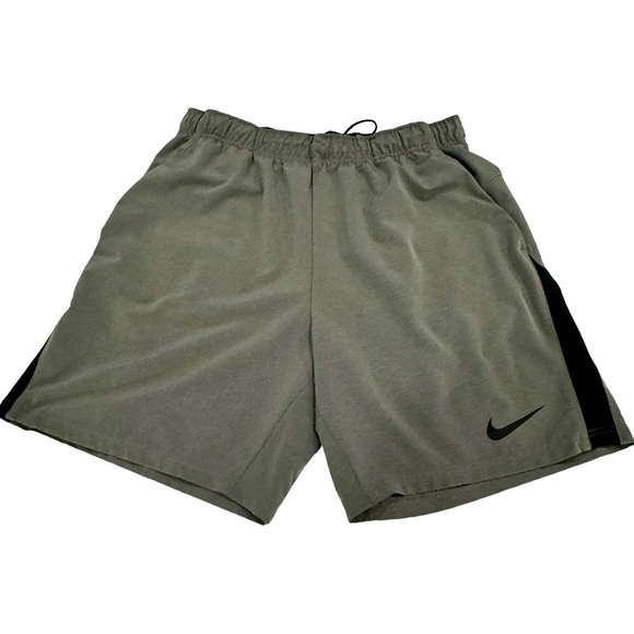 Nike Other - Nike Hybrid Athletic Shorts - Size Large